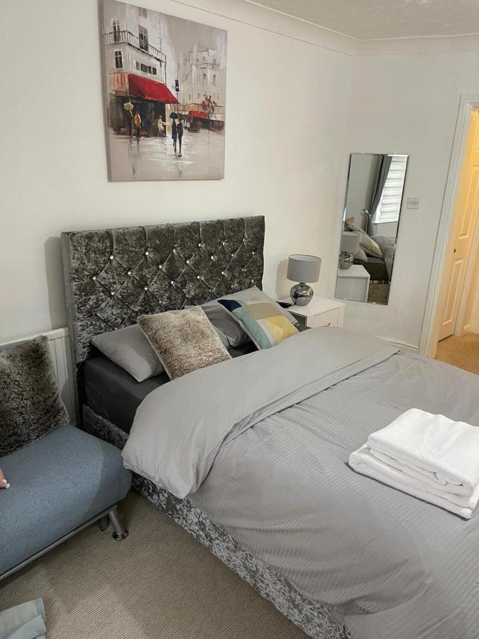 Alder En-Suites Self-Catering With Private Shower 1 南安普敦 外观 照片